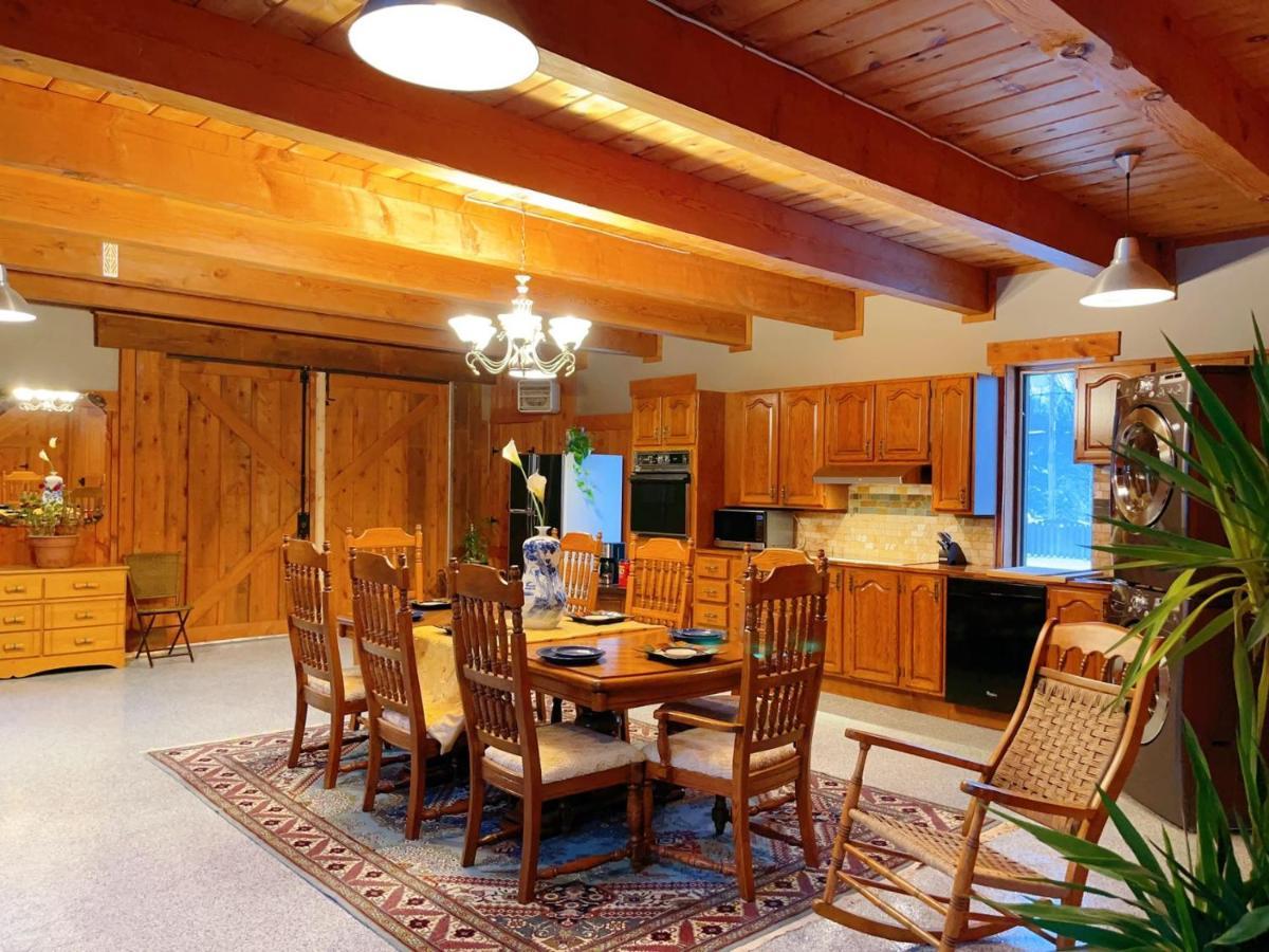 Lulu'S Chalet Villa มอนทรีอัล ภายนอก รูปภาพ